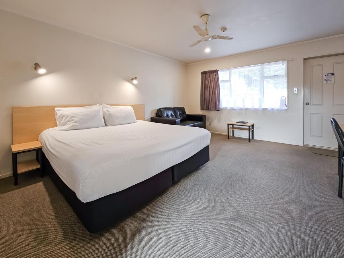 Captain Cook Motor Lodge Gisborne Exterior photo